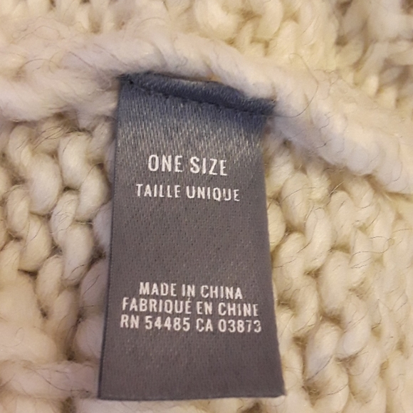 EUC Aerie Women's Chunky Knit Poncho with Tassels - Picture 7 of 8